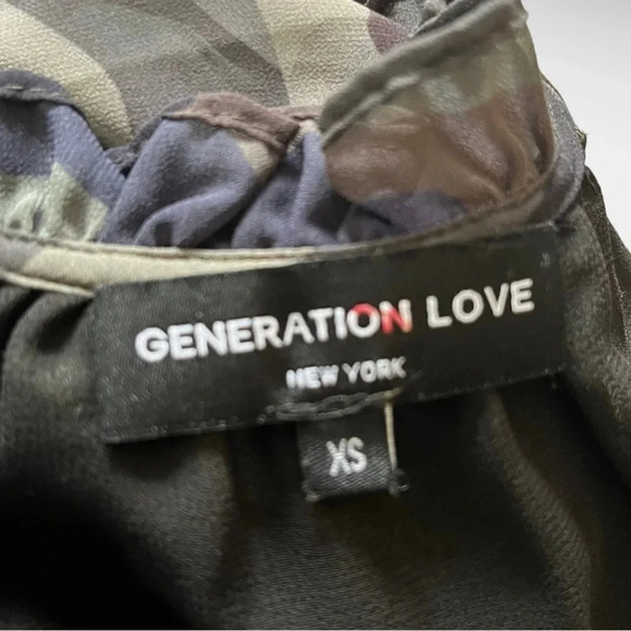 GENERATION‎ LOVE Noa Blouse Camouflage With Ruffle Details XS | EUC - Picture 9 of 10